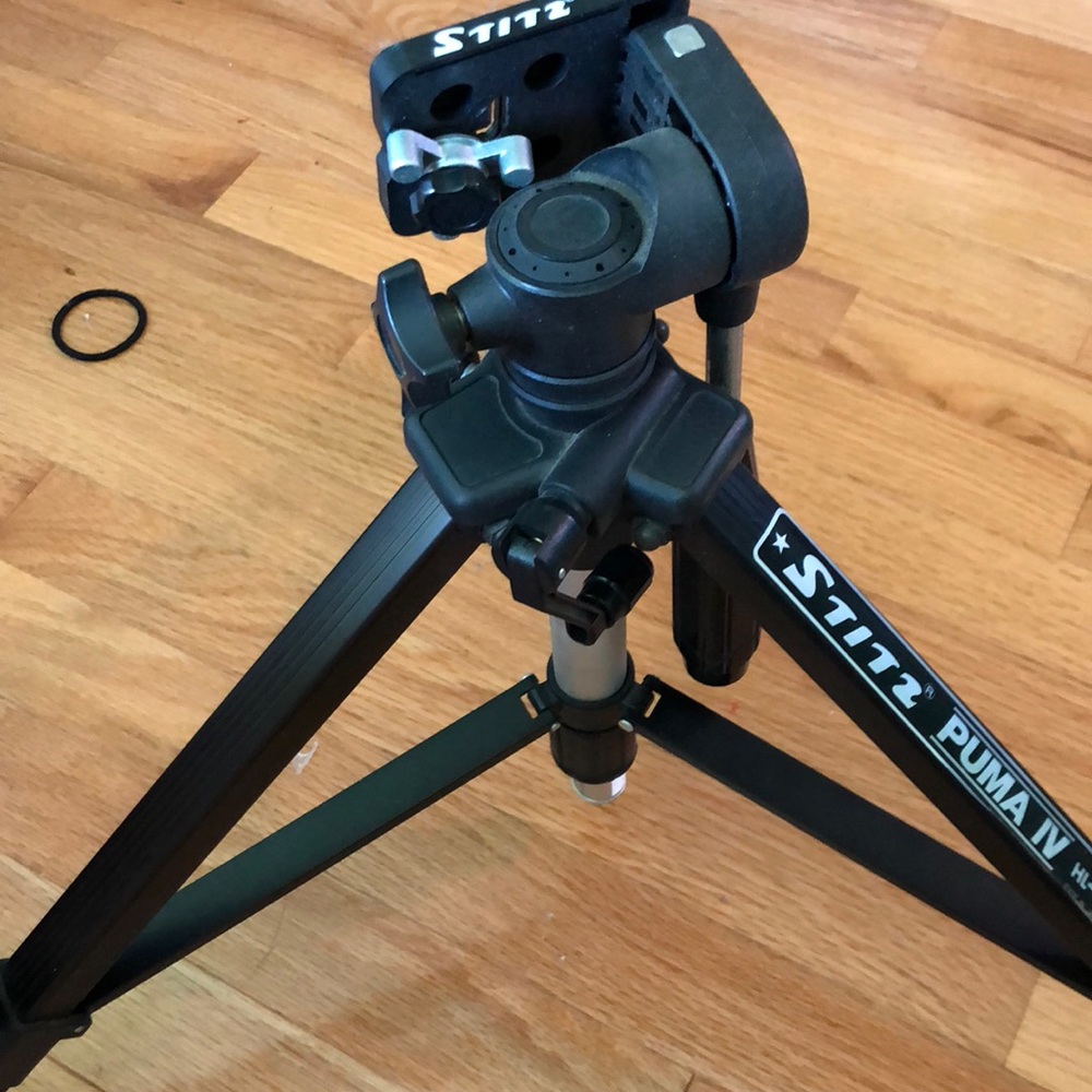 Camera tripod - Picture 3 of 6